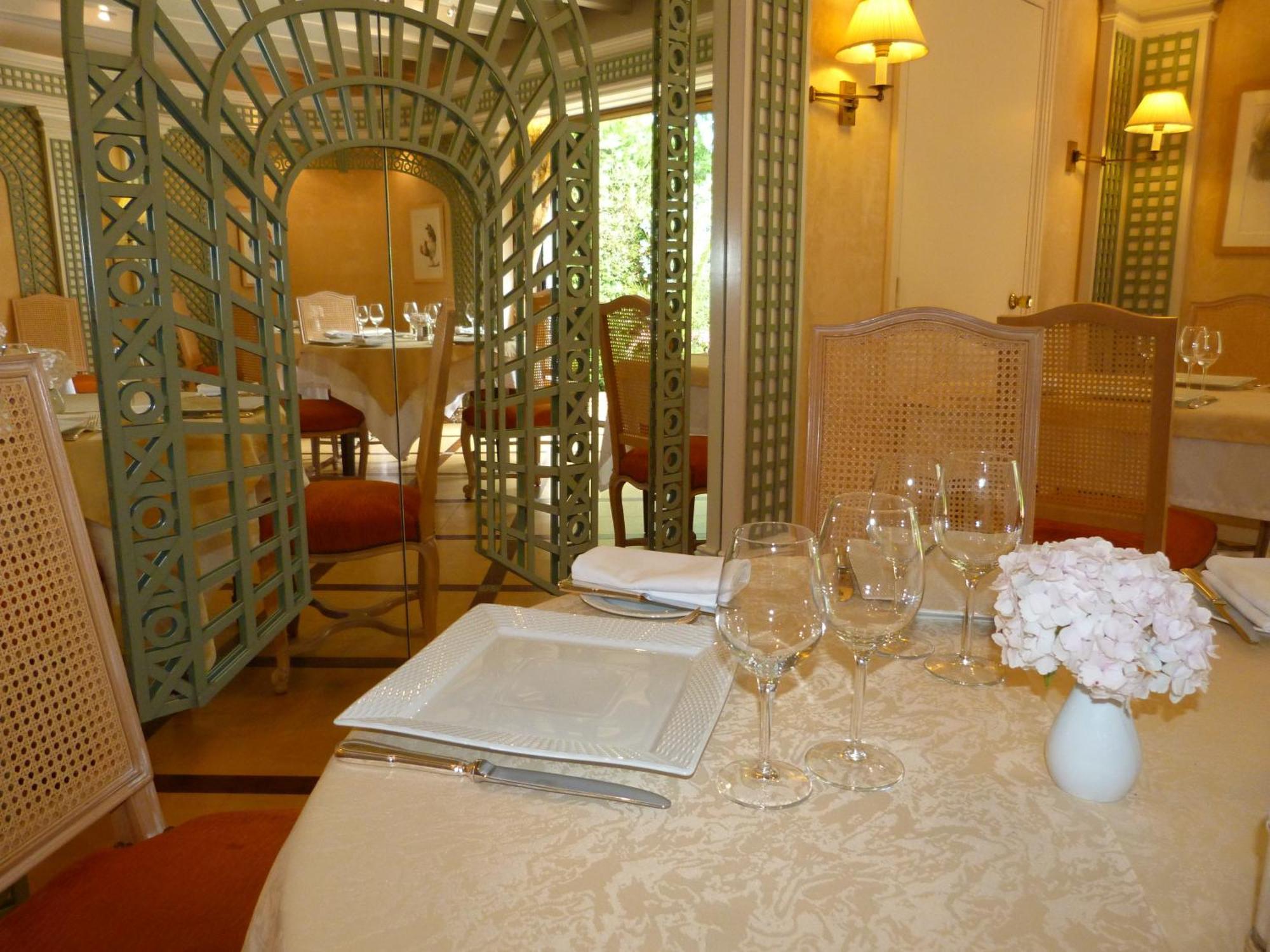Hotel Le Gue Du Holme Сен-Кентен-сюр-ле-Ом Экстерьер фото